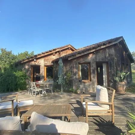 De La Gestere Chalet *